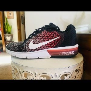 Nike airmax pink and black running shoes size 8